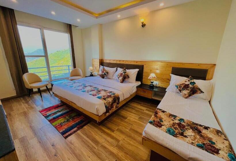Отель Pinerock & Cafe, Mussoorie   Mountain View Luxury Rooms With Open Rooftop Cafe