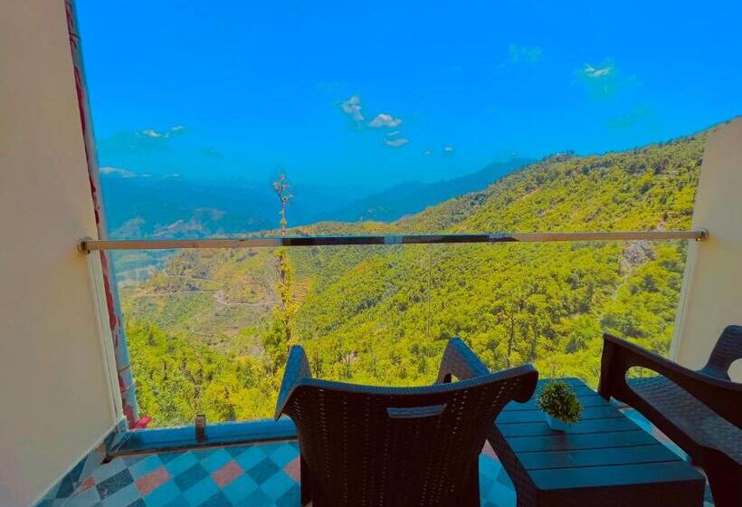 Отель Pinerock & Cafe, Mussoorie   Mountain View Luxury Rooms With Open Rooftop Cafe