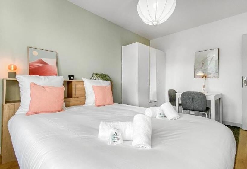 بنسيون Homey Coloc Goodlife   Colocation Moderne   Chambres Privées   Wifi Et Netflix   Au Pied Du Tram Pou