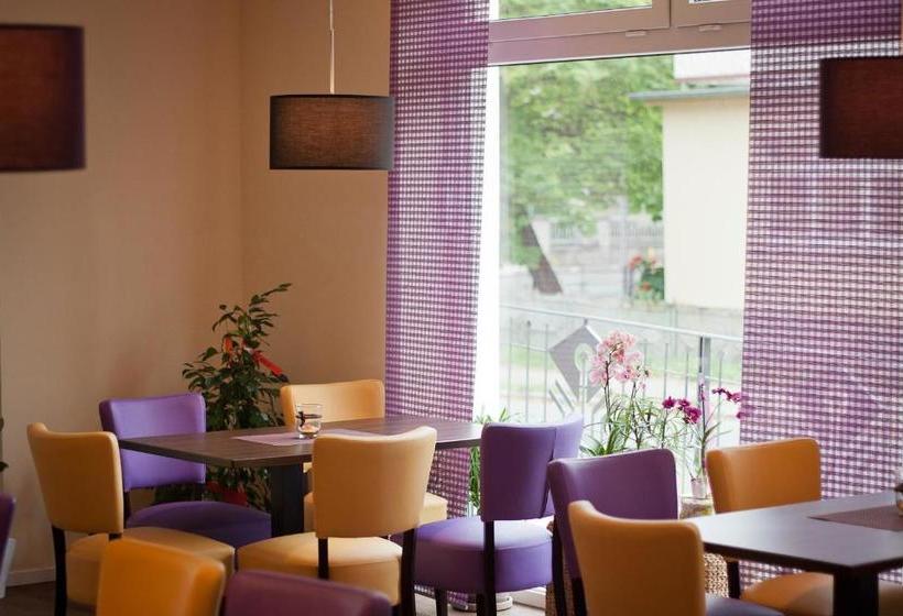 Hotel Cafe Hehrlich   Cafe, Pension & Mehr