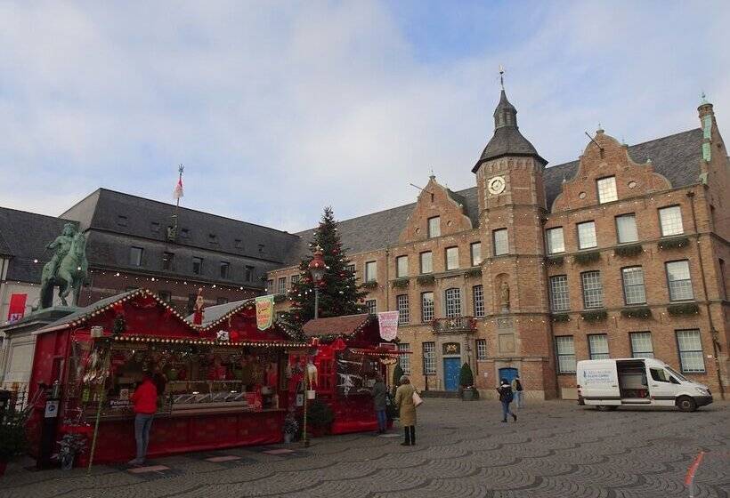 هتل Gastehaus Grupello