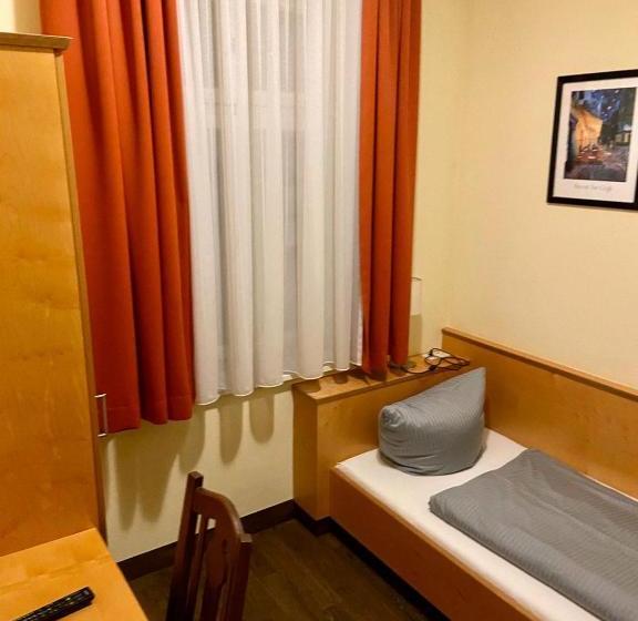 בית מלון כפרי Münchner Hofbräu Coburg