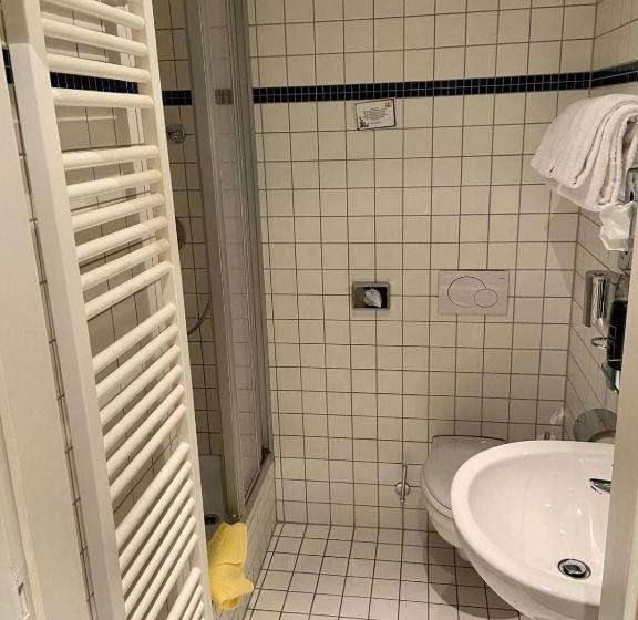 בית מלון כפרי Münchner Hofbräu Coburg