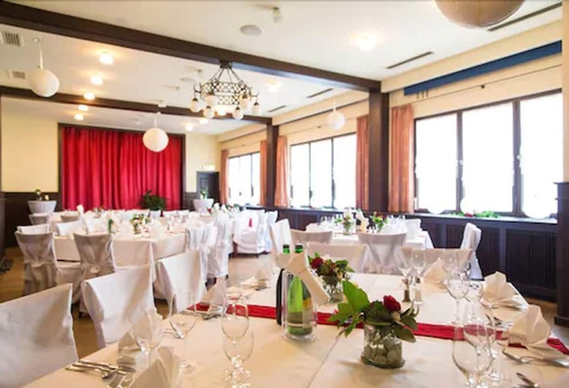 בית מלון כפרי Münchner Hofbräu Coburg