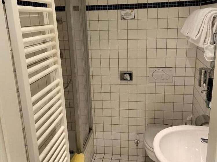 בית מלון כפרי Münchner Hofbräu Coburg