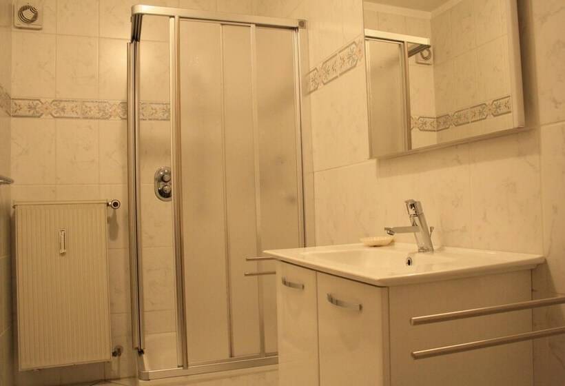 בית מלון כפרי Pension Allebrodt