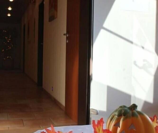 هتل Pension Walddorf