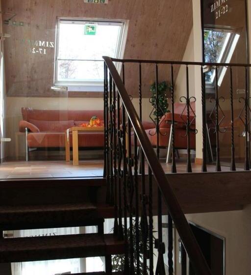 هتل Pension Walddorf