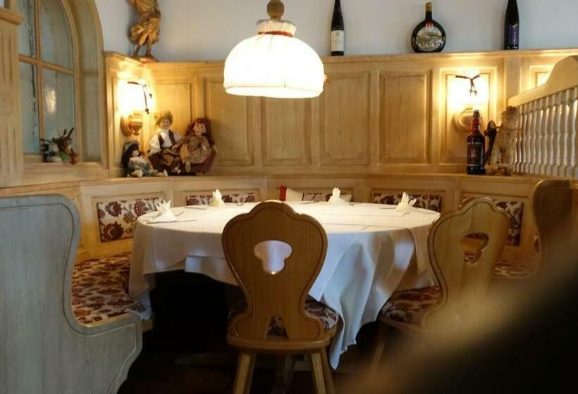 Отель Wagners Fränkischer Hof