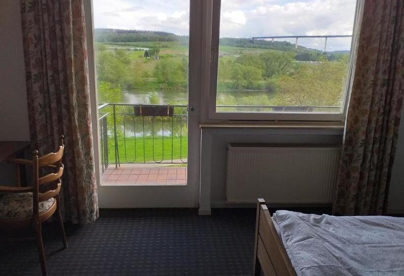 ホテル Uerziger Wuerzgarten