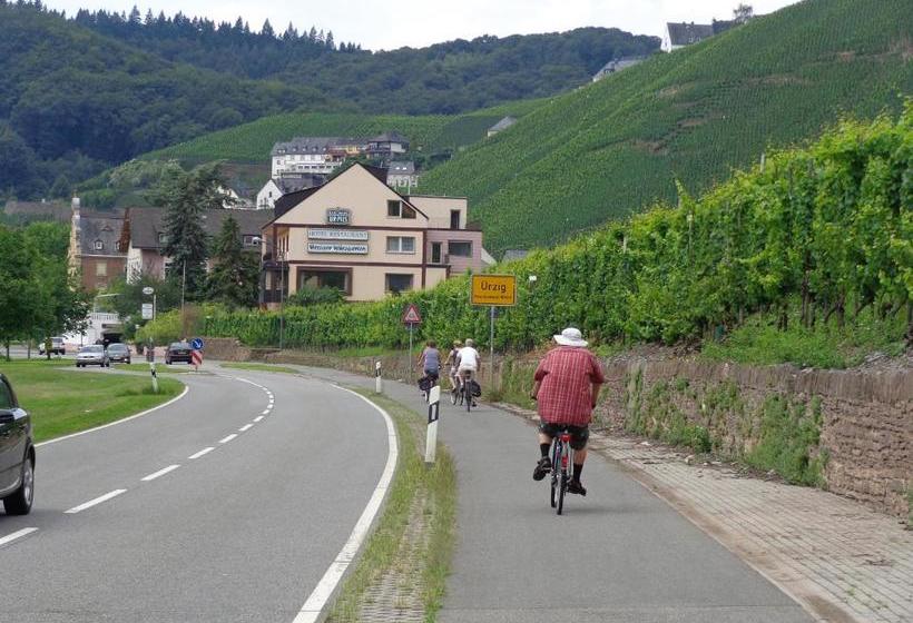 ホテル Uerziger Wuerzgarten