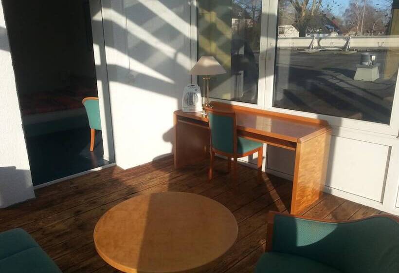 Отель Zur Sportsbar