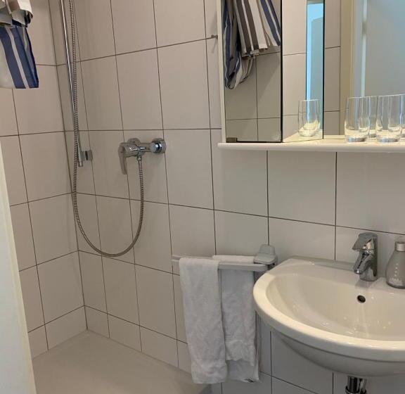 ユースホステル Gasthaus Zur Sonne