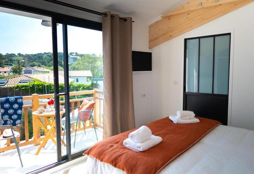 تختخواب و صبحانه Biarritz Surf Lodge Chambre D Hôtes