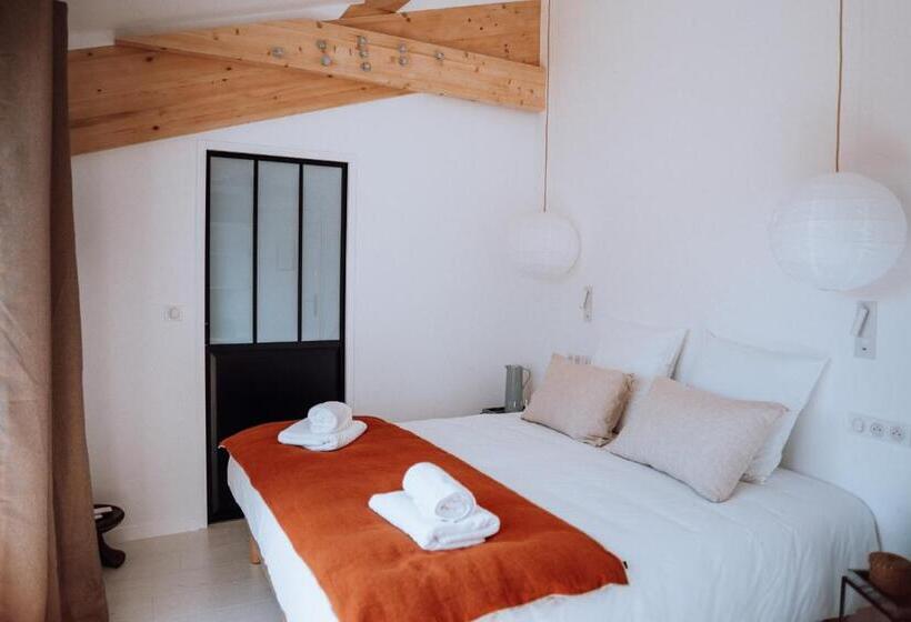 تختخواب و صبحانه Biarritz Surf Lodge Chambre D Hôtes