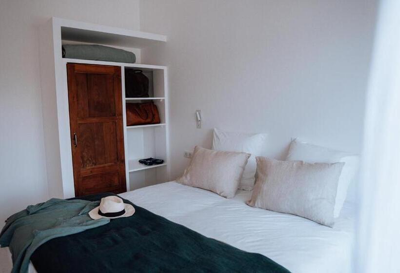 تختخواب و صبحانه Biarritz Surf Lodge Chambre D Hôtes