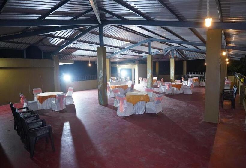فندق Hr Dukes Den Resort