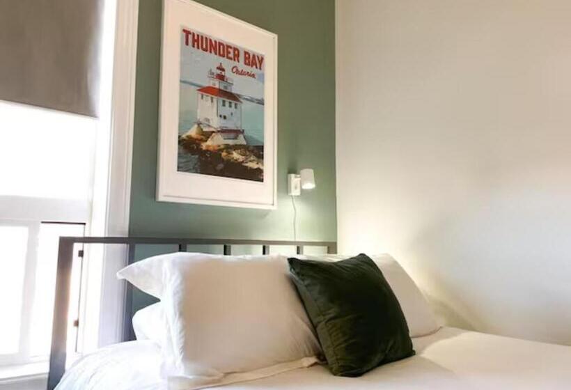 בית מלון כפרי Lake Superior Boutique