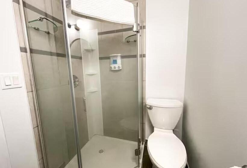 בית מלון כפרי Lake Superior Boutique