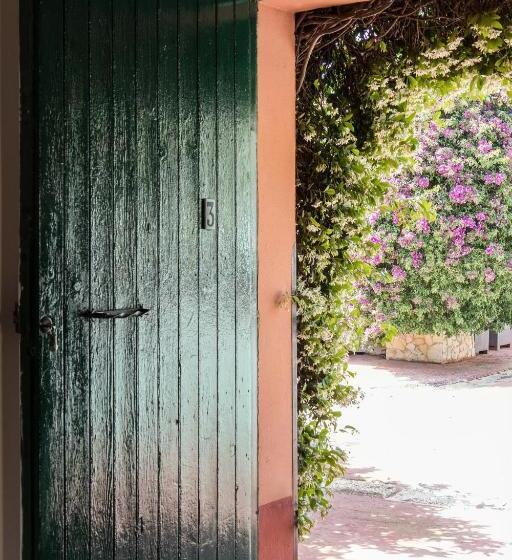 هتل Tenuta Dei Principi Di Spadafora