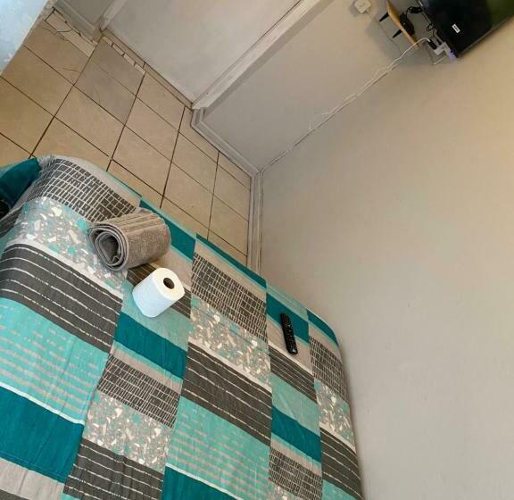 Пансион Moments Of Joy Guesthouse
