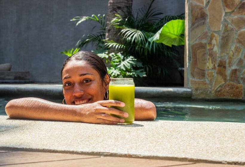 پانسیون Nectar Hotel, Cafe, Cowork   Adults Only