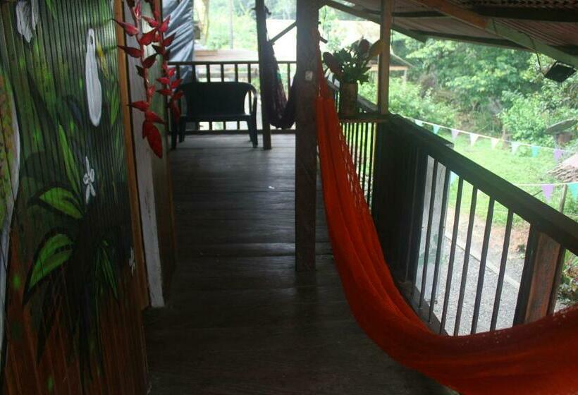 پانسیون Posada Kevelin