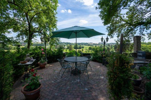 مبيت وإفطار Au Chantecler