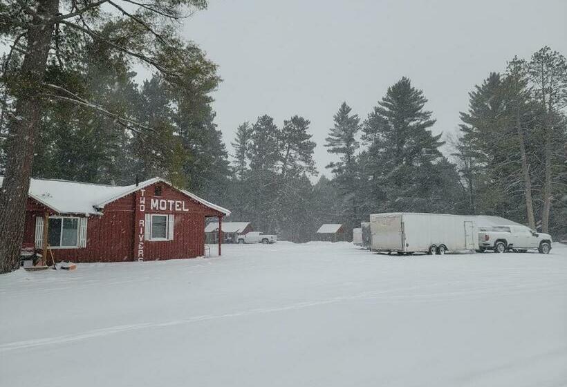 Общежитие Two Rivers Motel And Cabins Of Kenton, Mi
