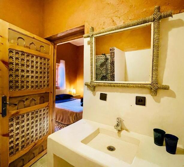 تختخواب و صبحانه Tigmi Timhar