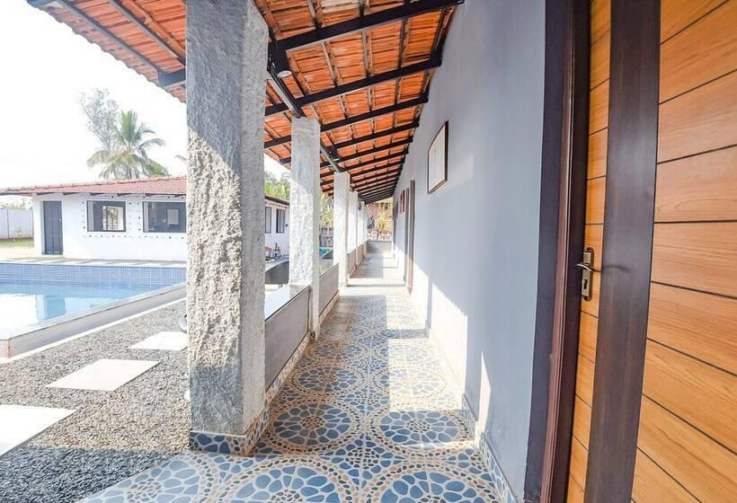 בית מלון כפרי Fabescape Kautilyaa Resort With Swimming Pool