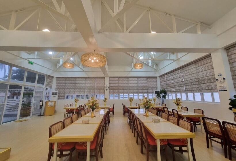 فندق Villa Excellance Beach And Wave Pool Resort