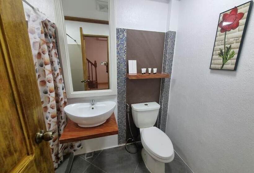 فندق Villa Excellance Beach And Wave Pool Resort