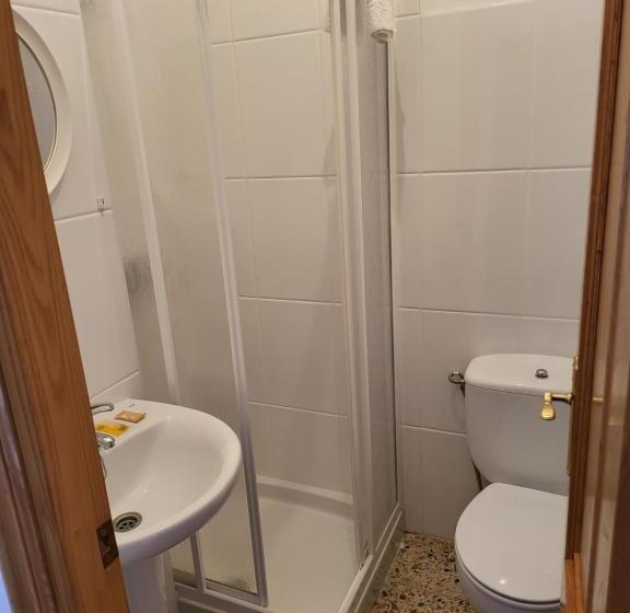 بنسيون Hostal Barcelona