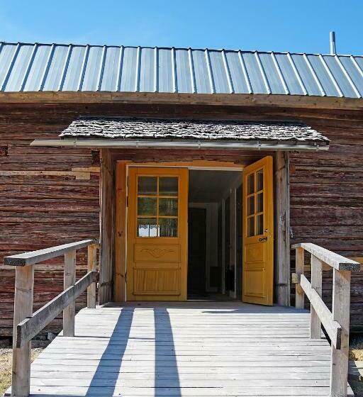 旅馆 Mittjas Vallen Timber Lodge & Cabins