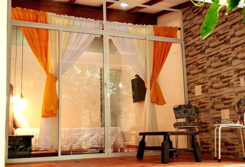 هتل La Casona De Sara