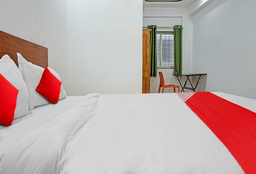 בית מלון כפרי Oyo Flagship 88826 Pruthvi Lodging