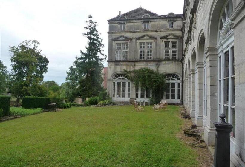 مبيت وإفطار Chateau De Frasne