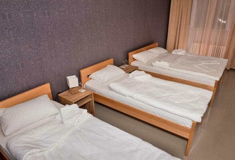 تختخواب و صبحانه Timok