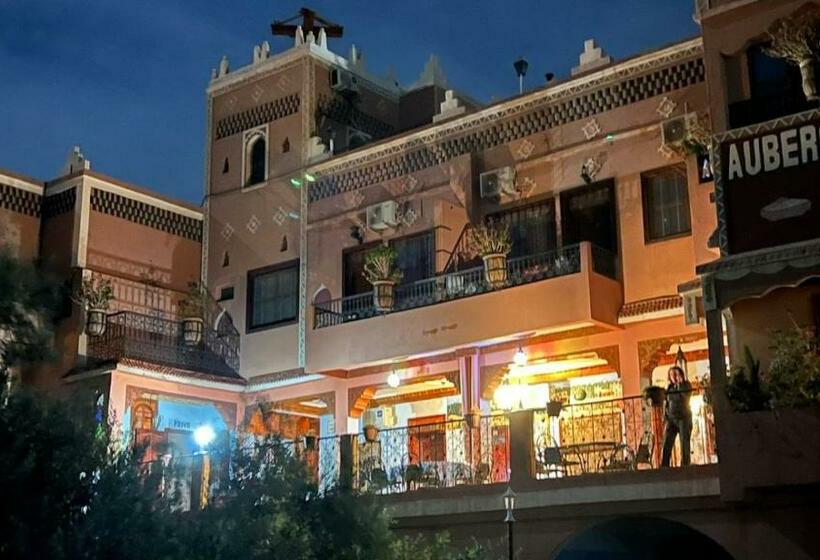 Общежитие Kasbah La Famille Berbère