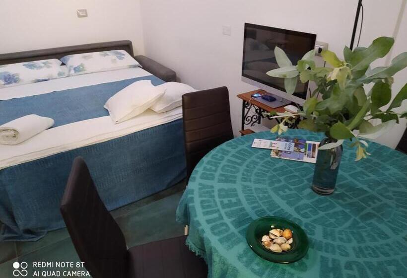 تختخواب و صبحانه Iggh Il Glicine Guest House