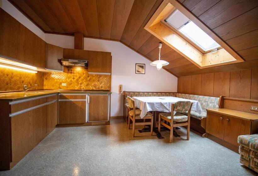 Пансион Apartments Zilli