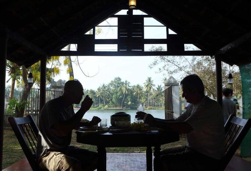 ベッドアンドブレックファースト Kurialacherry House Alleppey