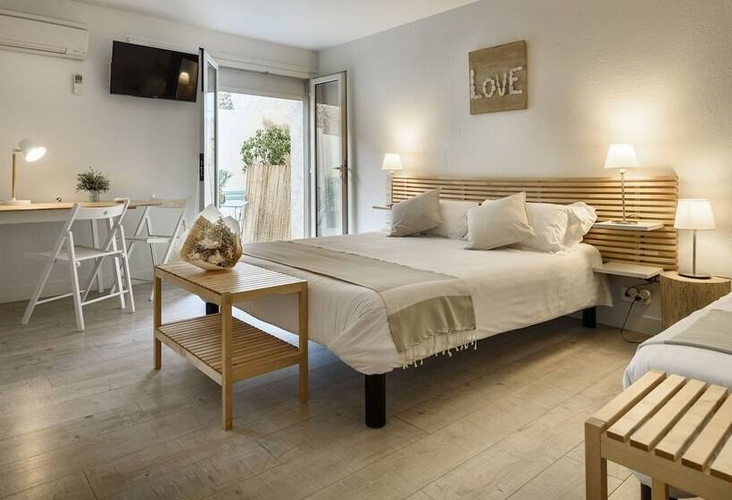 هتل Hôtel & Studios Astor