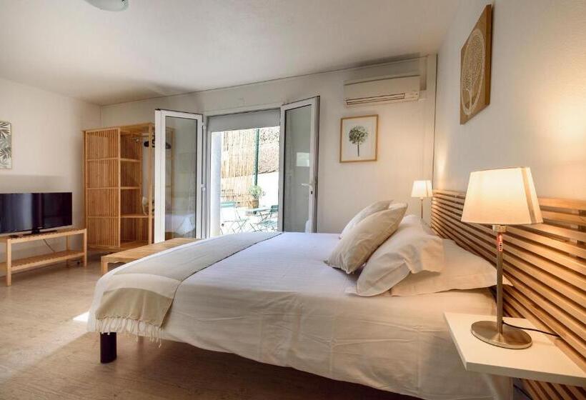 هتل Hôtel & Studios Astor
