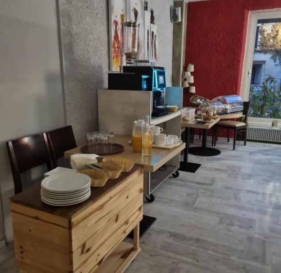 酒店 Logis Hôtel Restaurant Les Carillons