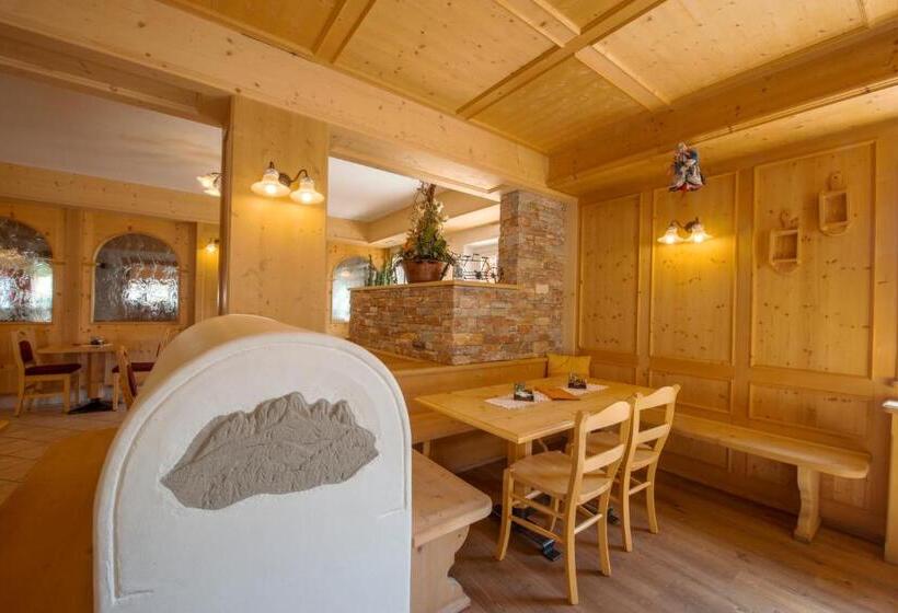 هتل Albergo Alla Rosa