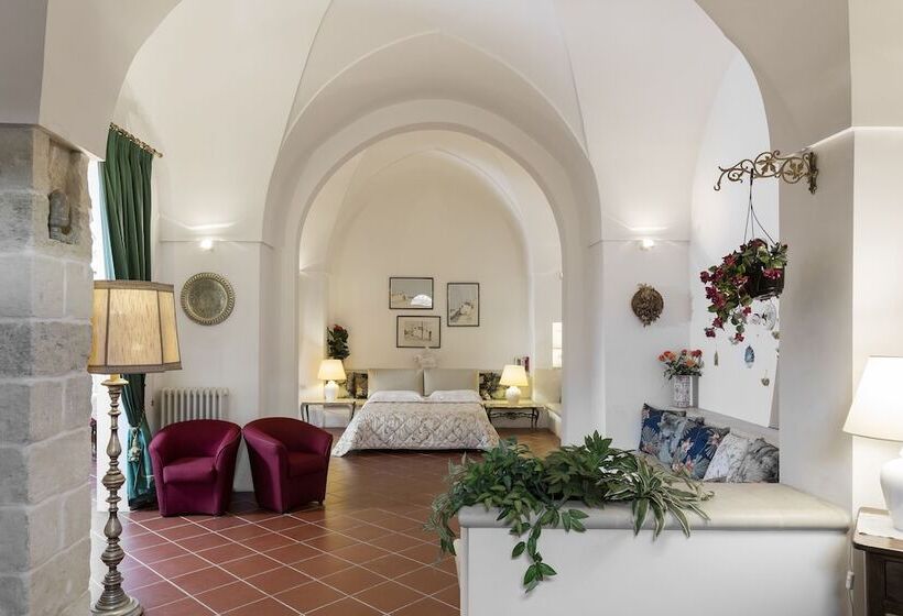 هتل Antica Villa La Viola