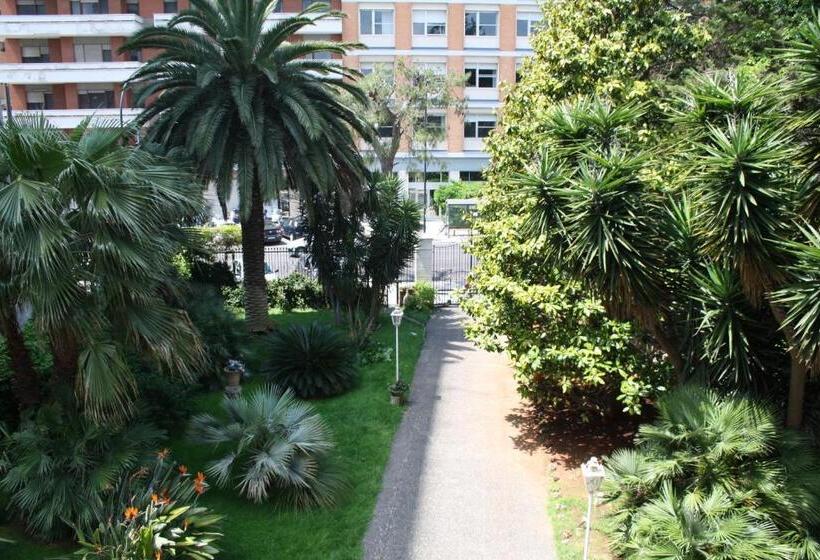 هتل Antica Villa La Viola