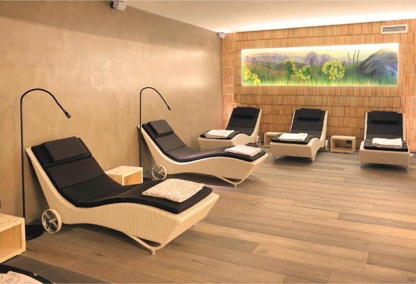 هتل Astor Suites B&b